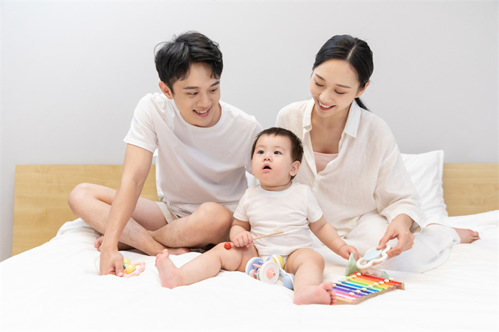 1660550221850882.jpg 家人01.jpg